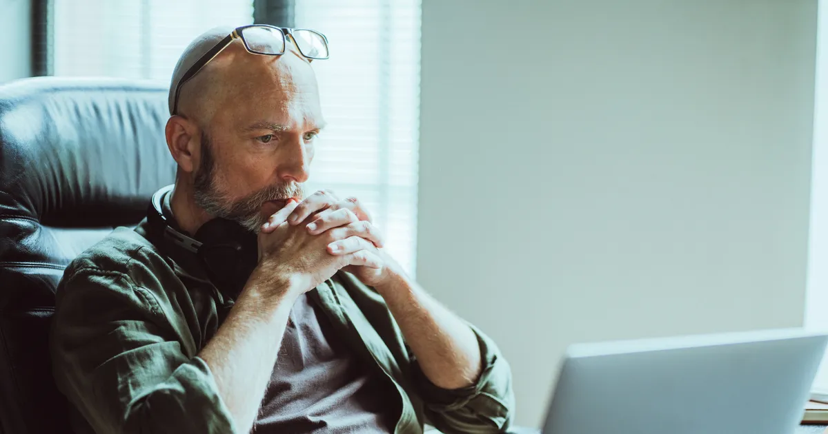 De kracht van stilte: waarom luisteren soms meer zegt dan praten