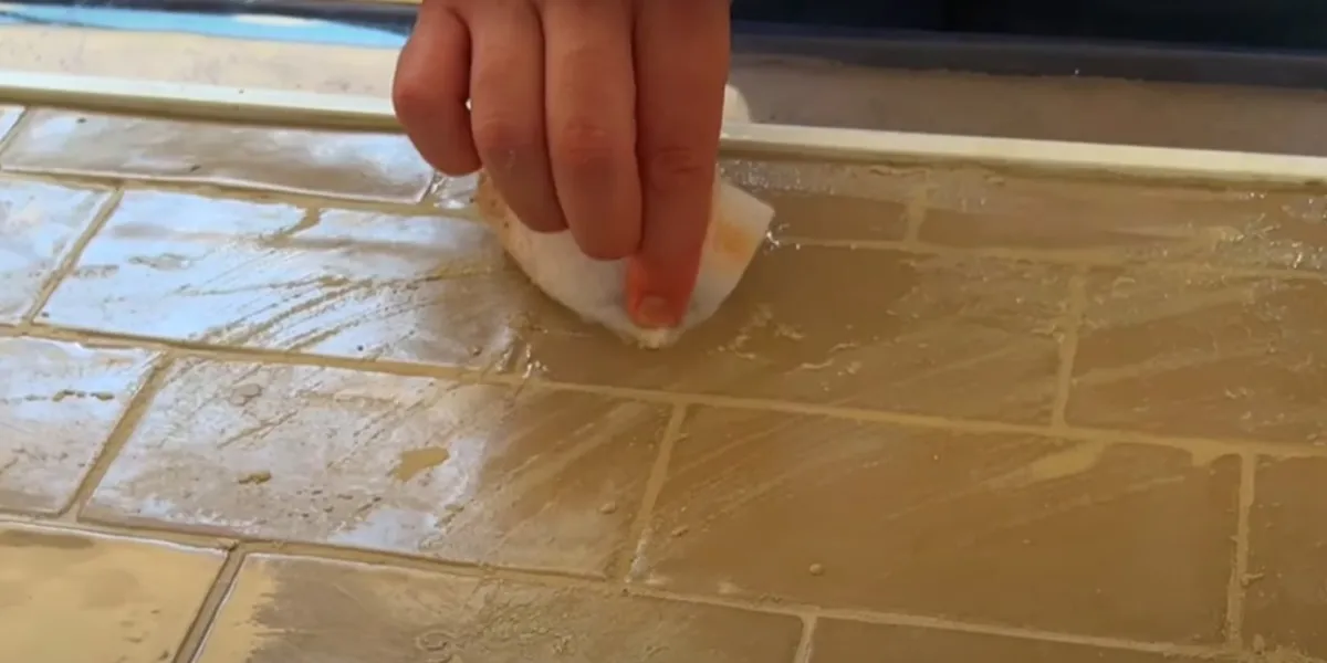 Maak je eigen voegreiniger: effectief en veilig zonder te schrobben