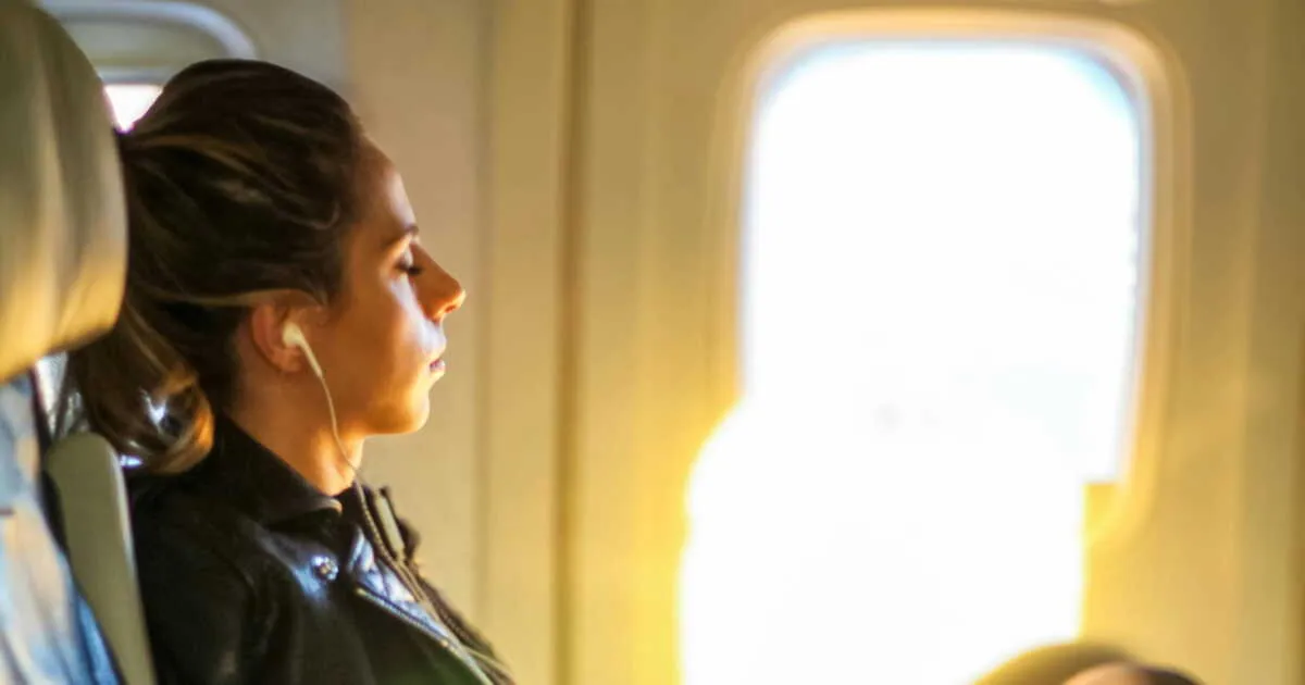 United Airlines voert regel in: hoofdtelefoons verplicht aan boord